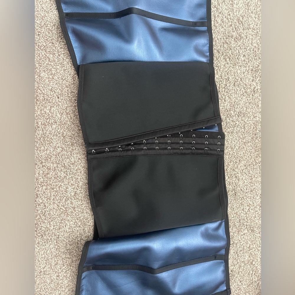 Waist trainer